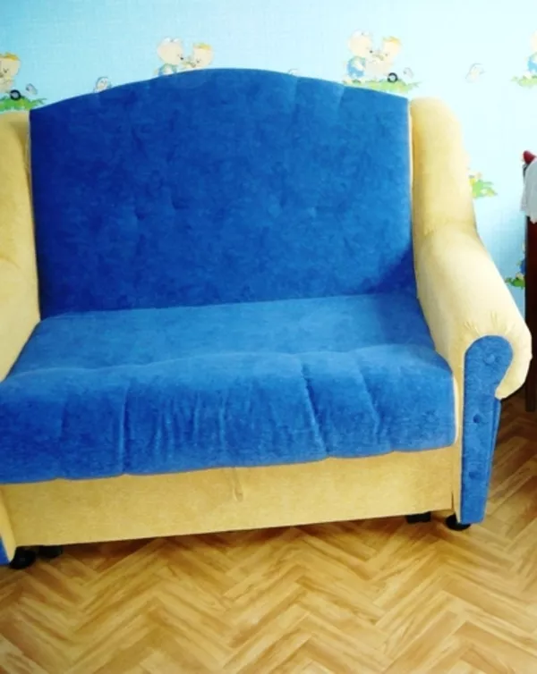 диван-кровать сине-жёлтый